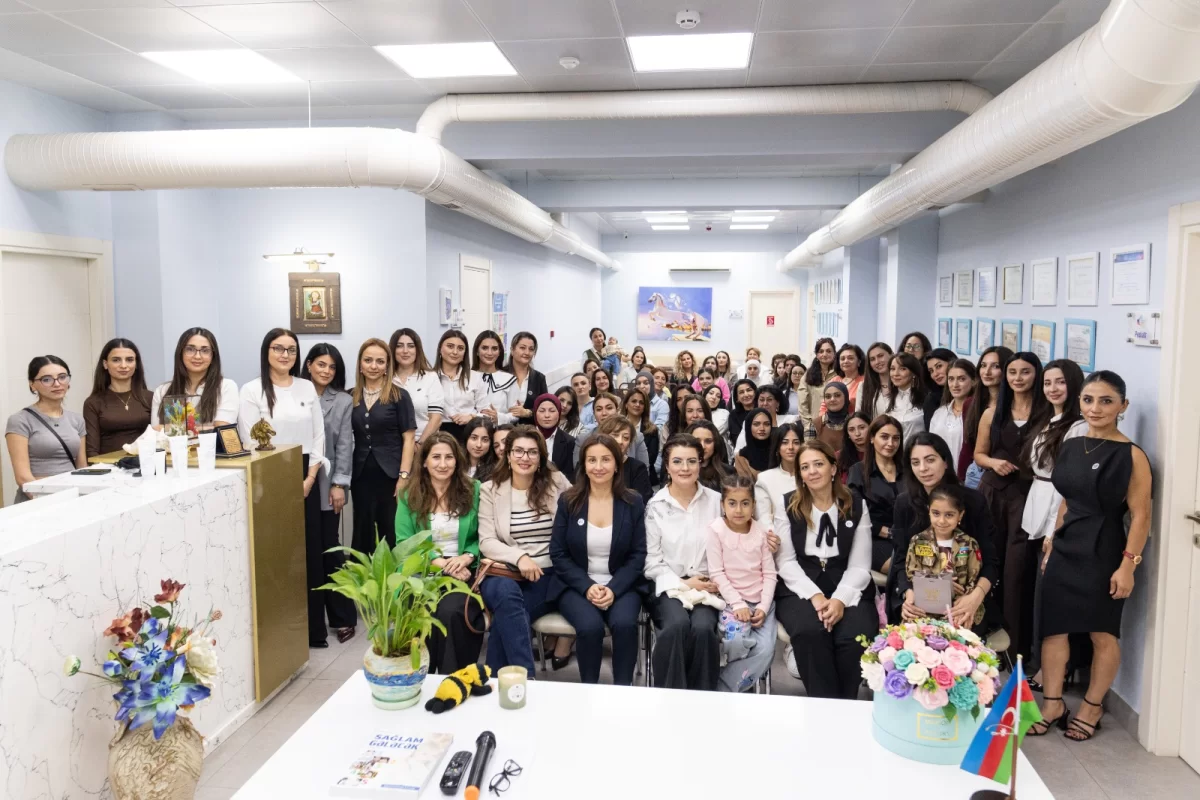 Sağlam Gələcəyin Yolunda: Analar Üçün Təlim və Dəstək