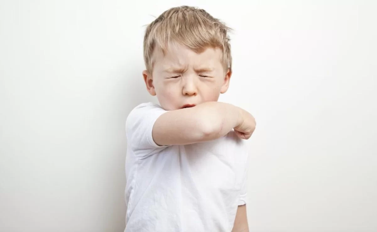 Öskürək növləri – hansında həkimə müraciət vacibdir?